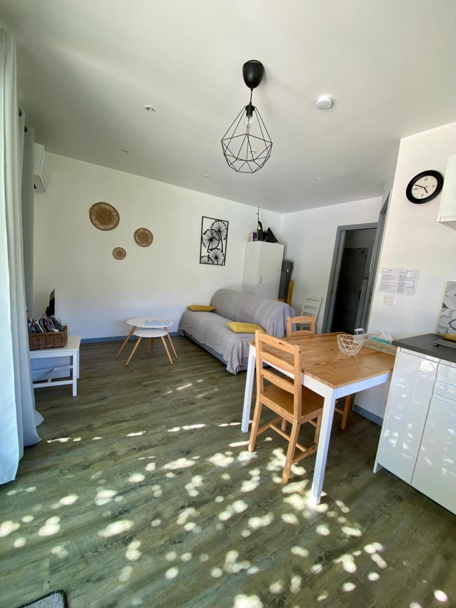 La Petite Maison Robion en Luberon Szoba fotó