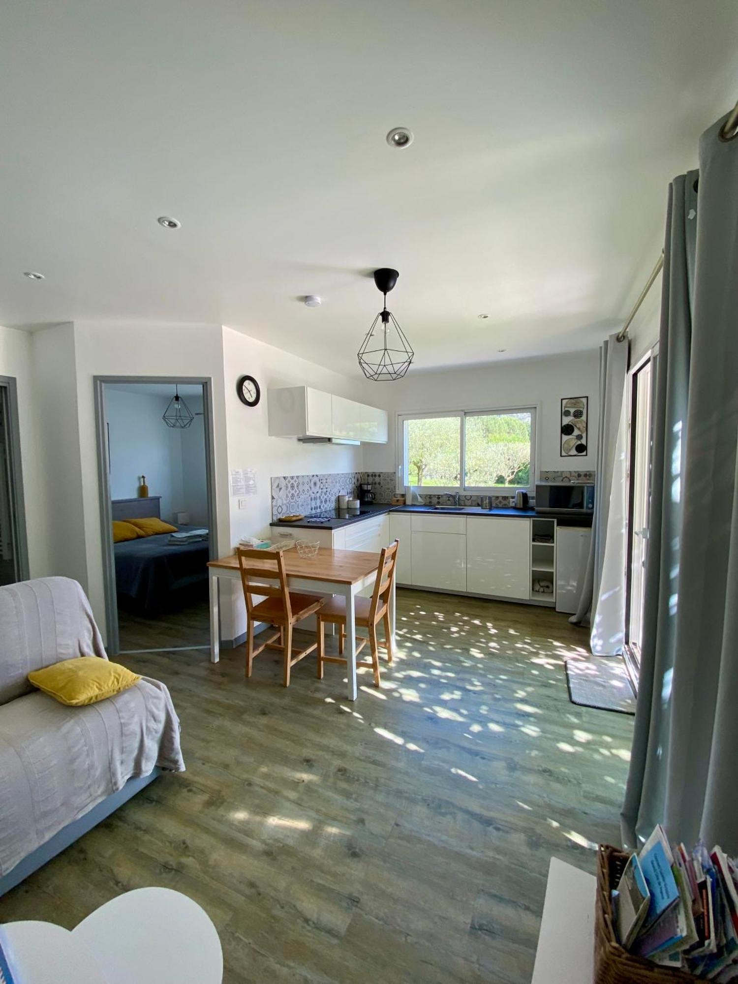 La Petite Maison Robion en Luberon Szoba fotó